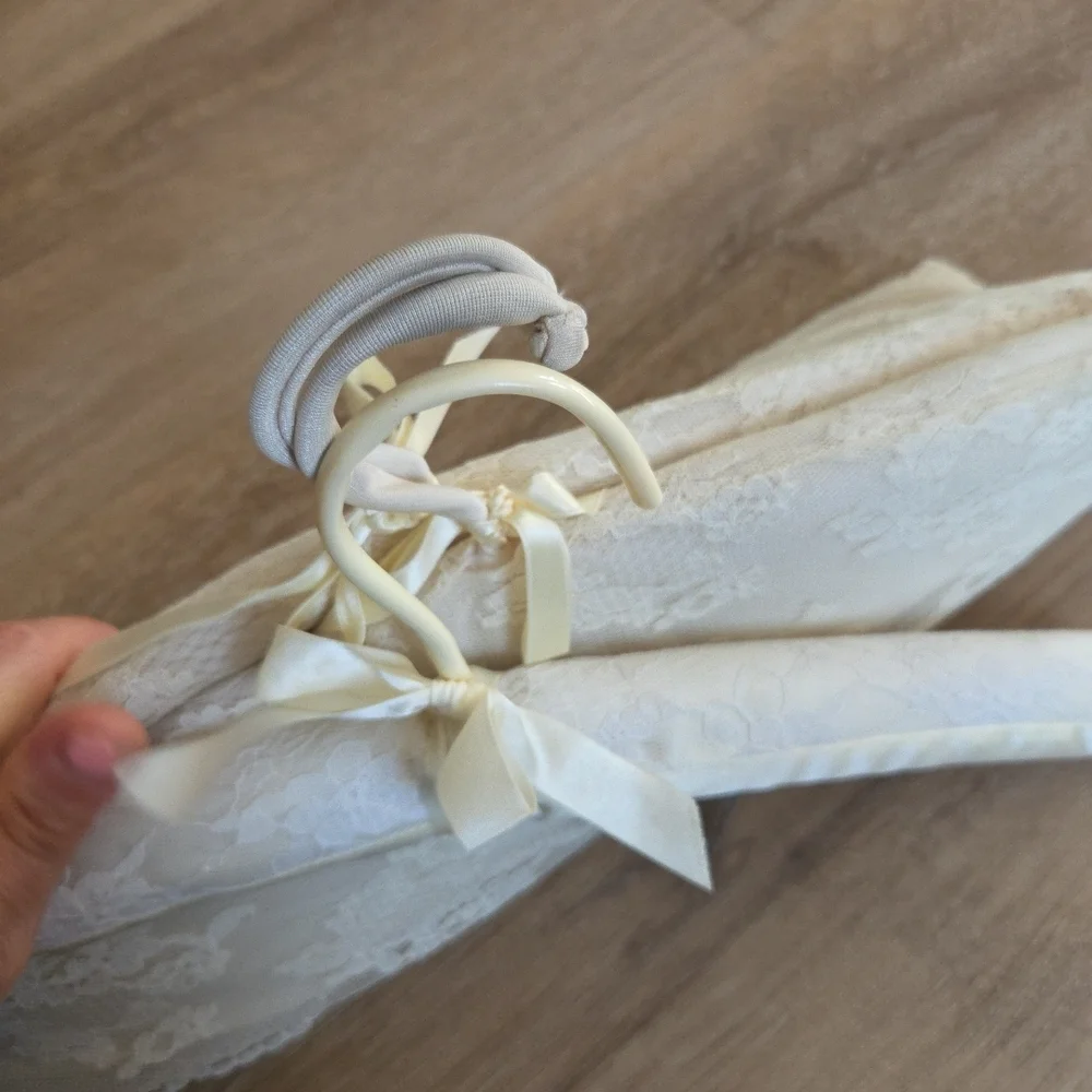 3- Vtg Victorian Lace/Ivory Satin Fabric Padded Clothes Hangers W Bows